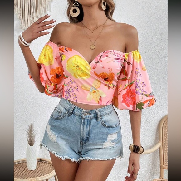 Boho floral print puff sleeve crop top - Picture 2 of 6